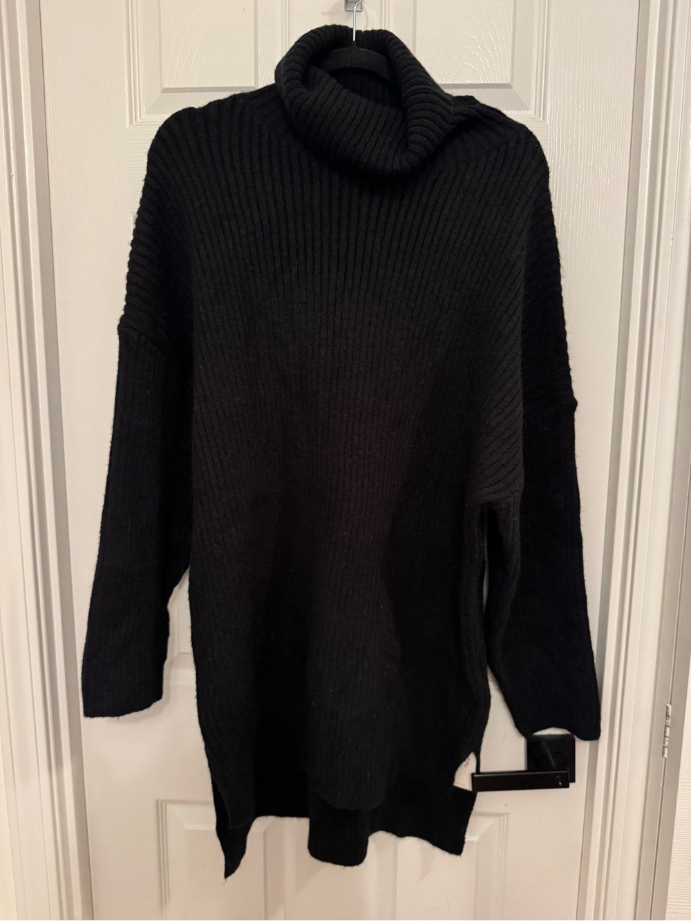 NWT LILLUSORY Womens Turtleneck Oversized Black Sweater Dress - Picture 2 of 6